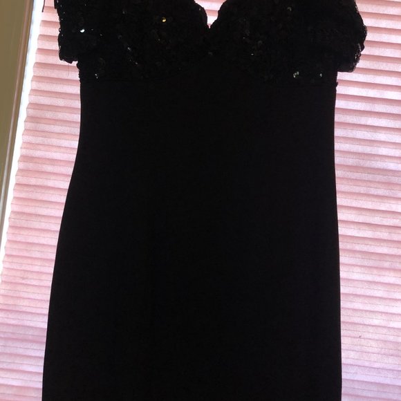 Karen Lucas for Niki Evening Dress - Picture 2 of 7